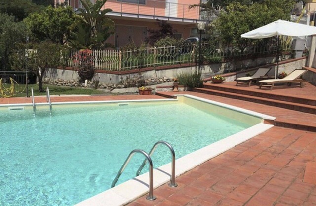 Preciosa casa de vacaciones privada con piscina privada, WIFI, A/C, TV, terraza y aparcamiento