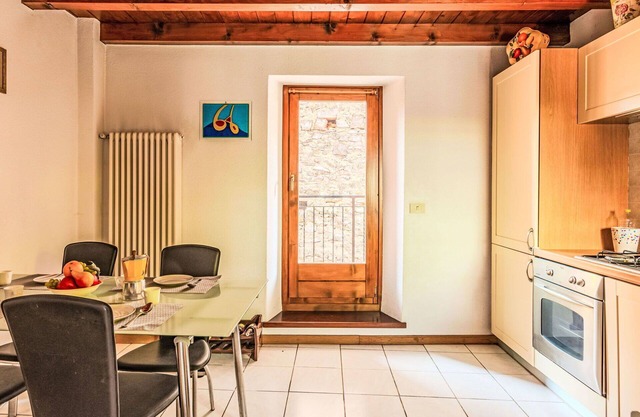 Preciosa casa de vacaciones privada con WIFI, TV, balcón, mascotas permitida y aparcamiento