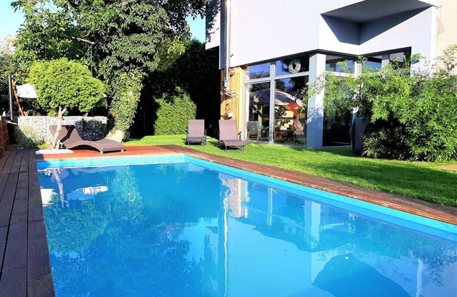Estupenda casa de vacaciones privada con piscina privada, WIFI, TV, patio y aparcamiento