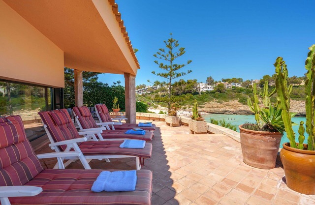 Maravillosa casa de vacaciones privada con WIFI, TV, patio, vista panorámica y aparcamiento