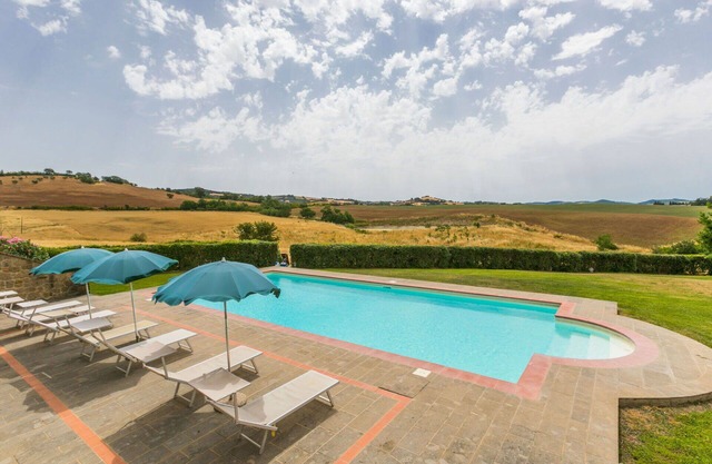 Casa de vacaciones privada con WIFI, piscina privada, TV, patio, vista panorámica, aparcamiento