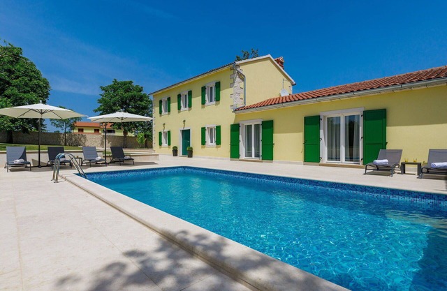 Estupenda casa de vacaciones privada con A/C, WIFI, piscina privada, TV, terraza y aparcamiento