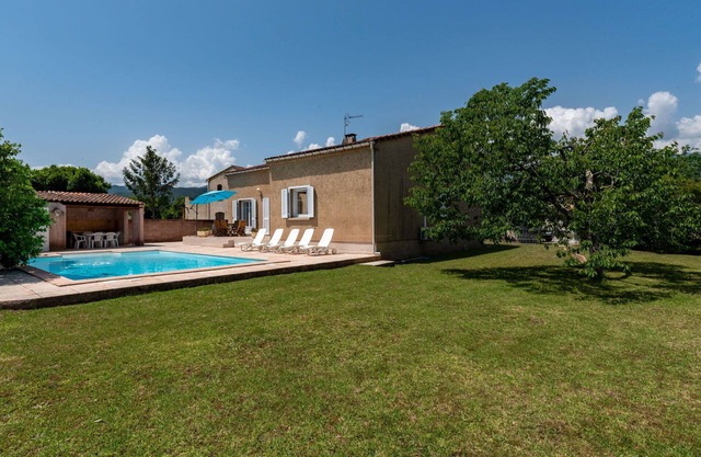 Estupenda casa de vacaciones privada con WIFI, A/C, piscina privada, TV, terraza y aparcamiento
