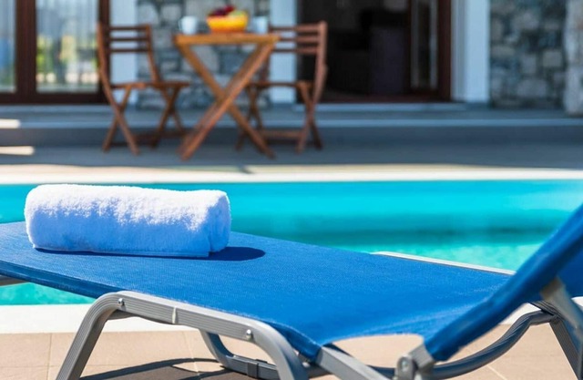 Casa de vacaciones privada con A/C, piscina privada, WIFI, TV, balcón, vista panorámica