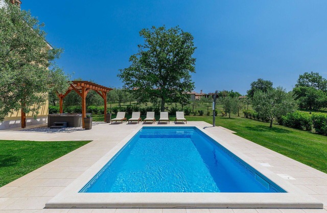 Casa de vacaciones privada con A/C, WIFI, jacuzzi, piscina privada, TV, patio, aparcamiento
