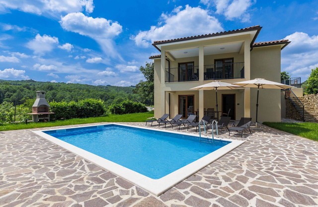 Maravillosa casa de vacaciones privada con WIFI, piscina privada, A/C, TV, terraza, aparcamiento
