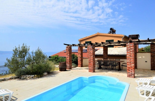Preciosa casa de vacaciones privada con WIFI, A/C, piscina privada, TV, patio, aparcamiento