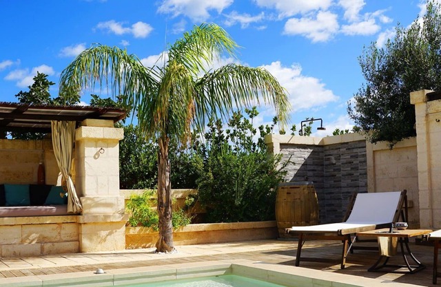 Casa de vacaciones privada con jacuzzi, A/C, WIFI, piscina privada, patio, aparcamiento