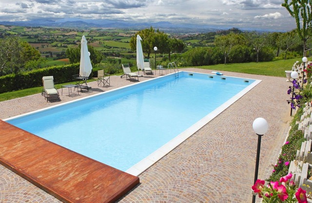 Casa de vacaciones privada con jacuzzi, A/C, piscina privada, WIFI, TV, terraza, aparcamiento