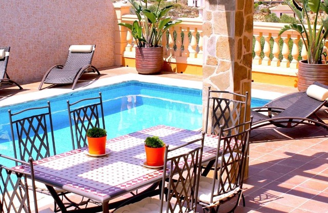 Preciosa propiedad de 65 m² con terraza y un pequeño jardín