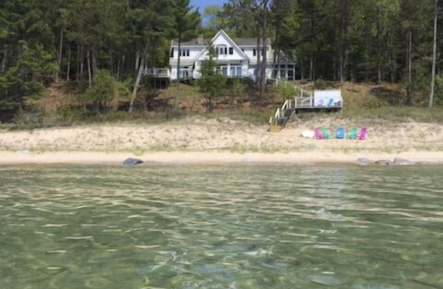 Hermosa casa de campo tranquilo y sereno en el lago Michigan