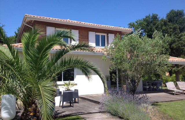 Hermosa villa tranquila de 160m2. 6pers. ¡Playa a 1.8km a pie o en bicicleta!promo julio /