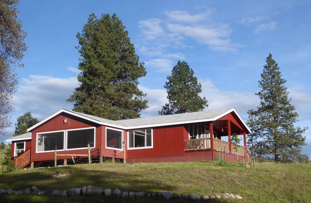Hermoso rancho y casa nueva en Okanogan Highlands