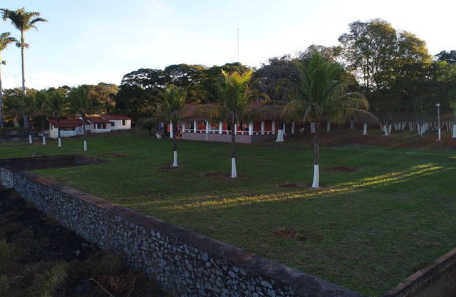 Hermoso rancho junto al lago de Furnas
