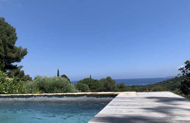 Beautiful renovated house, Domaine du Gaou-Bénat, magnificent sea view