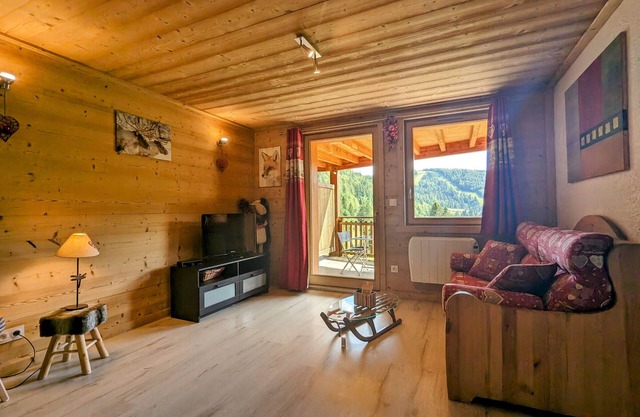 Hermosa cabaña renovada cerca de La Bresse-Hohneck con terraza y estacionamiento