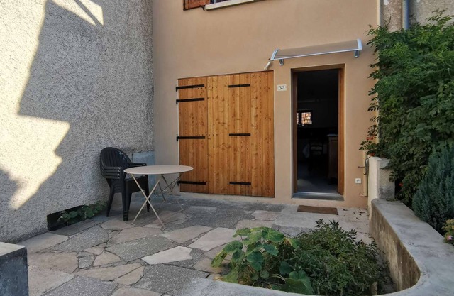 Beautiful renovated house of 80m2 in the center of Chorges