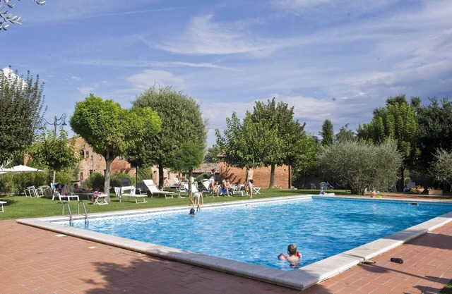 Hermoso complejo rodeado de viñedos, apartamento de una habitación.