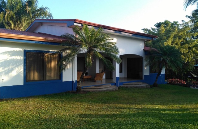 Hermosa casa de descanso con vista a la montaña