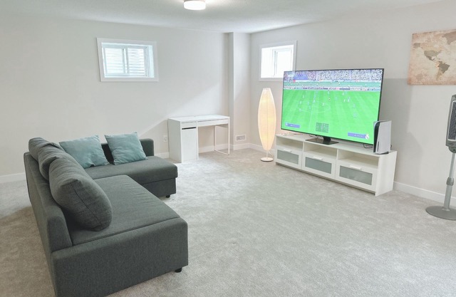 Beautiful rooms with Netflix