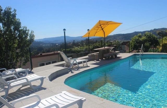 Beautiful Rural House with Pool