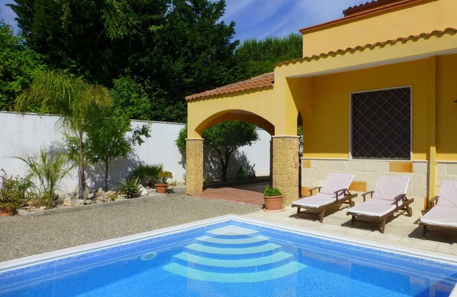 Bella Mar Villa con piscina - 25 minutos del aeropuerto. Wi-Fi Gratis.