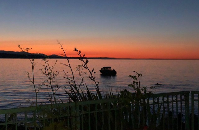 Beautiful Area Seattle casa de playa en la línea de costa de Puget Sound
