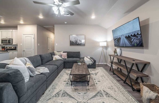 Beautiful Shallowater B - 3BR/2BA - New House