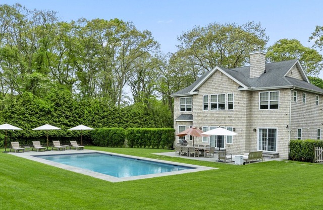 Beautiful Southampton Home Minutes from Beaches, Nature Preserve, Golf...