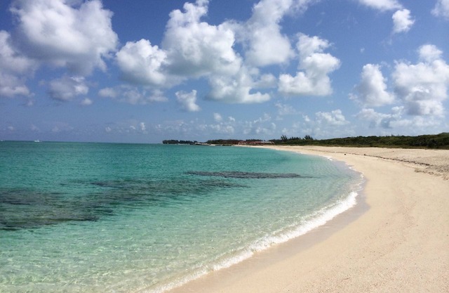 Hermoso, espacioso de 3 pisos, condominio frente al mar Bimini, Bahamas - para 10 personas