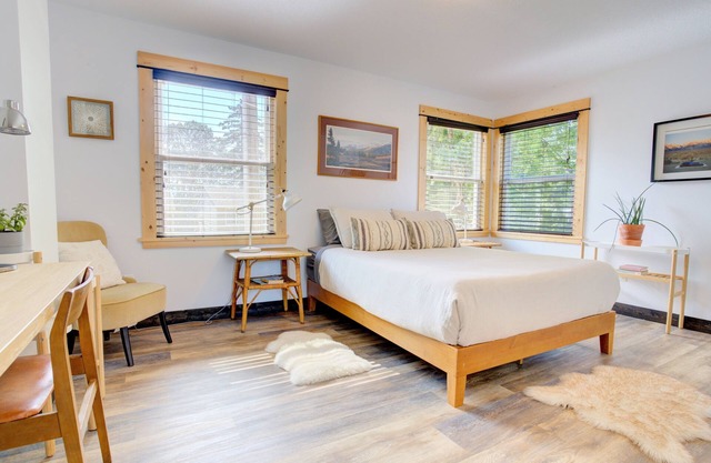 Beautiful Spacious Home in Downtown White Salmon