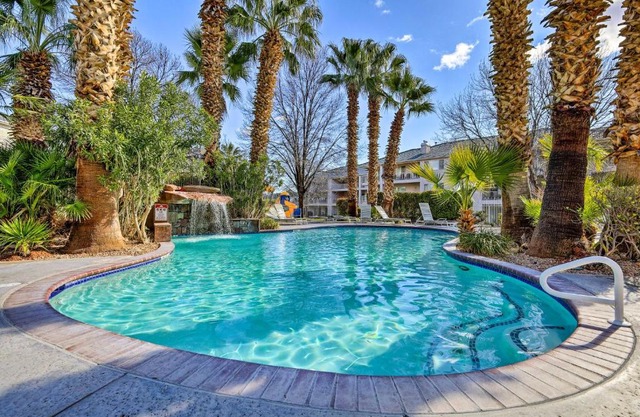 Beautiful St George Condo about 5 Mi to Downtown!