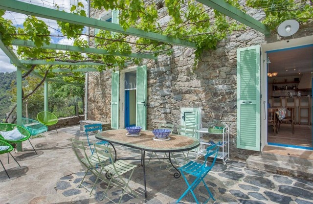 Casa La Colombaia, hermosa casa de piedra