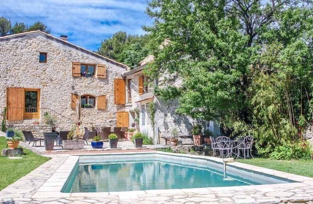 Beautiful stone house in Orsan, Gard, private pool, pets allowed (2).