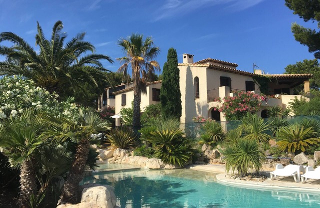 Hermoso estudio en una gran villa provenzal