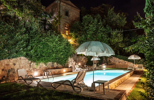 Hermoso estudio ubicado en un parque con jardín privado, piscina, estacionamiento