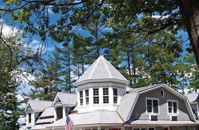 Beautiful studio unit at resort, sleeps 4