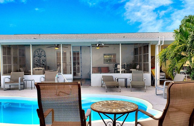 Hermosa casa privada con piscina. Minutos a la playa, estadio, PGA