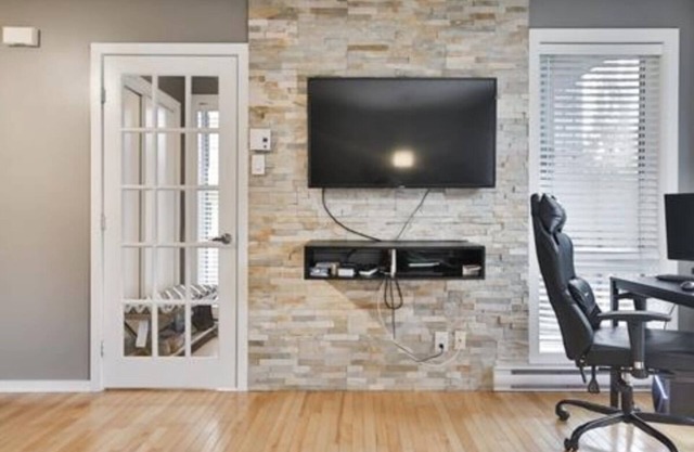Beautiful Sunny Condo in Montreal