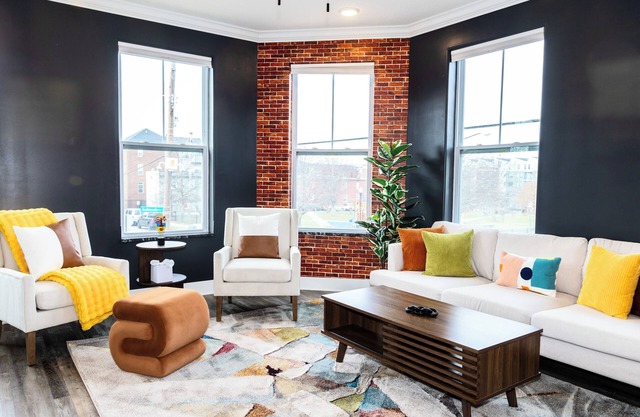 Beautiful Townhomes with Roof Terrace Hot Tubs and Game Room
