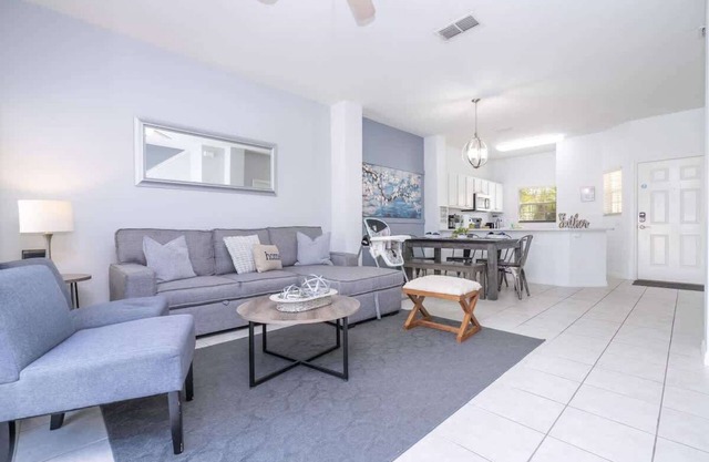 Beautiful Townhouse In Bella Vida Resort!