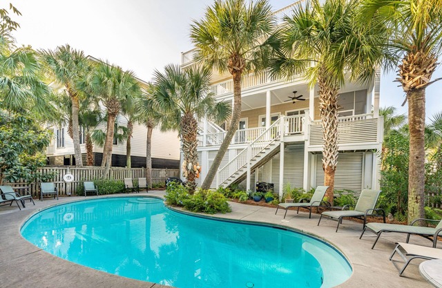 Beautiful Traditional Home with Private Pool! 5 BR 4 BA