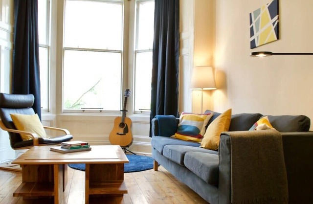 Beautiful 3 Bedroom Edinburgh Home