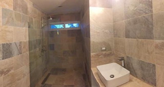 Hermoso condominio de dos dormitorios 5 minutos andando a la playa de Bavaro