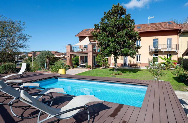 Preciosa casa de vacaciones para 10 personas con A/C, WIFI, piscina privada, patio y aparcamiento