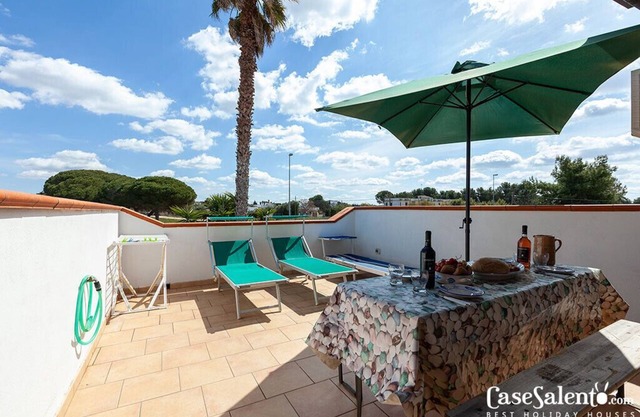 Large house 5 bedrooms 3 bathrooms terrace air con wifi m151