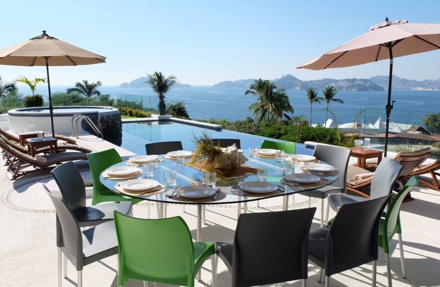 Hermosa villa de vacaciones en Las Brisas, Acapulco. "Villa El Ángel"
