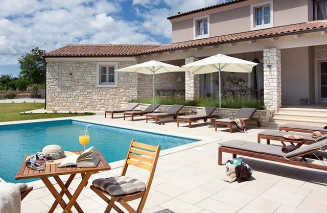 Beautiful Villa Divina, in Istria, with a Pool