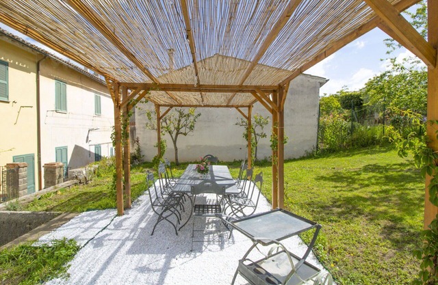 Preciosa casa de vacaciones con A/C, WIFI, TV, terraza, mascotas permitida y aparcamiento