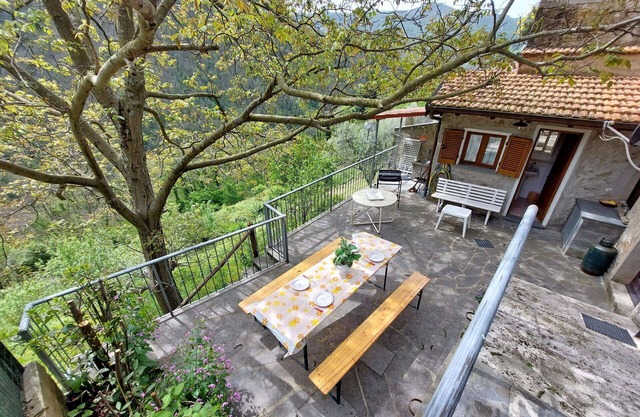 Maravillosa casa de vacaciones para 5 personas con WIFI, TV y terraza, cerca de Forte Dei Marmi